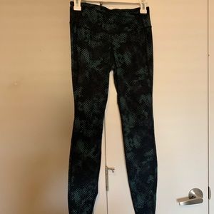 Green camo workout leggings